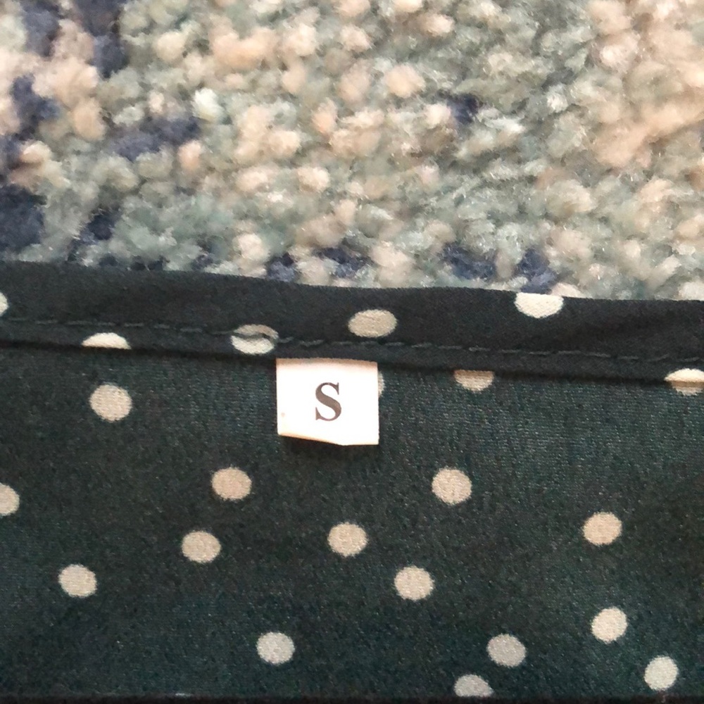 Green with White Polka Dots High-Low Top - Picture 7 of 8